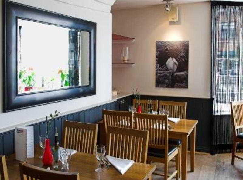 The Three Swans Hotel, Hungerford, Berkshire 외부 사진