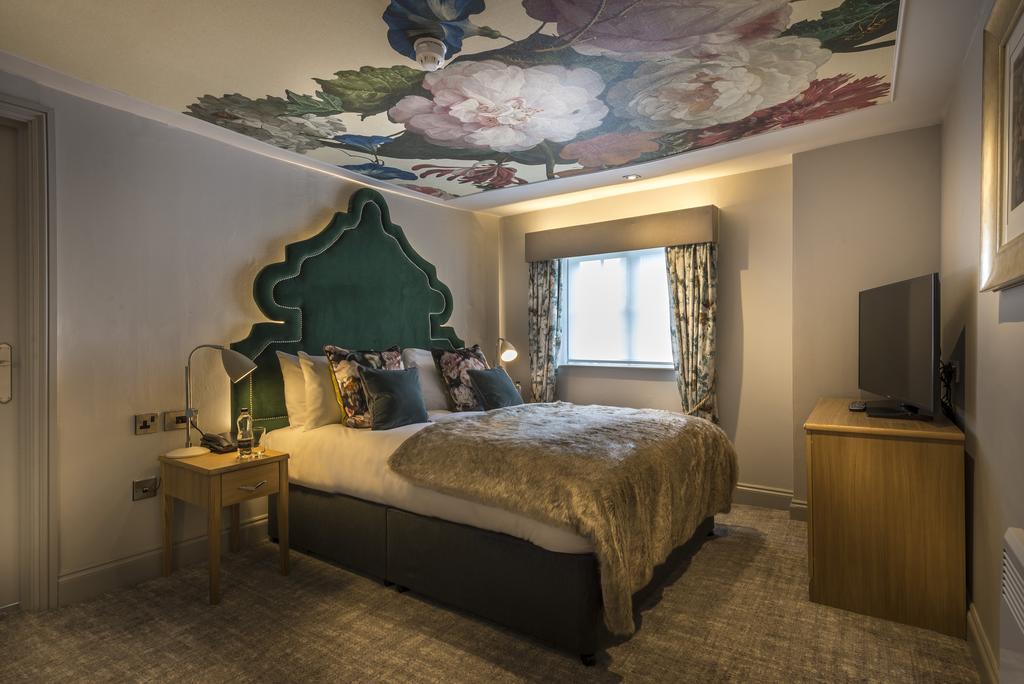 The Three Swans Hotel, Hungerford, Berkshire 외부 사진