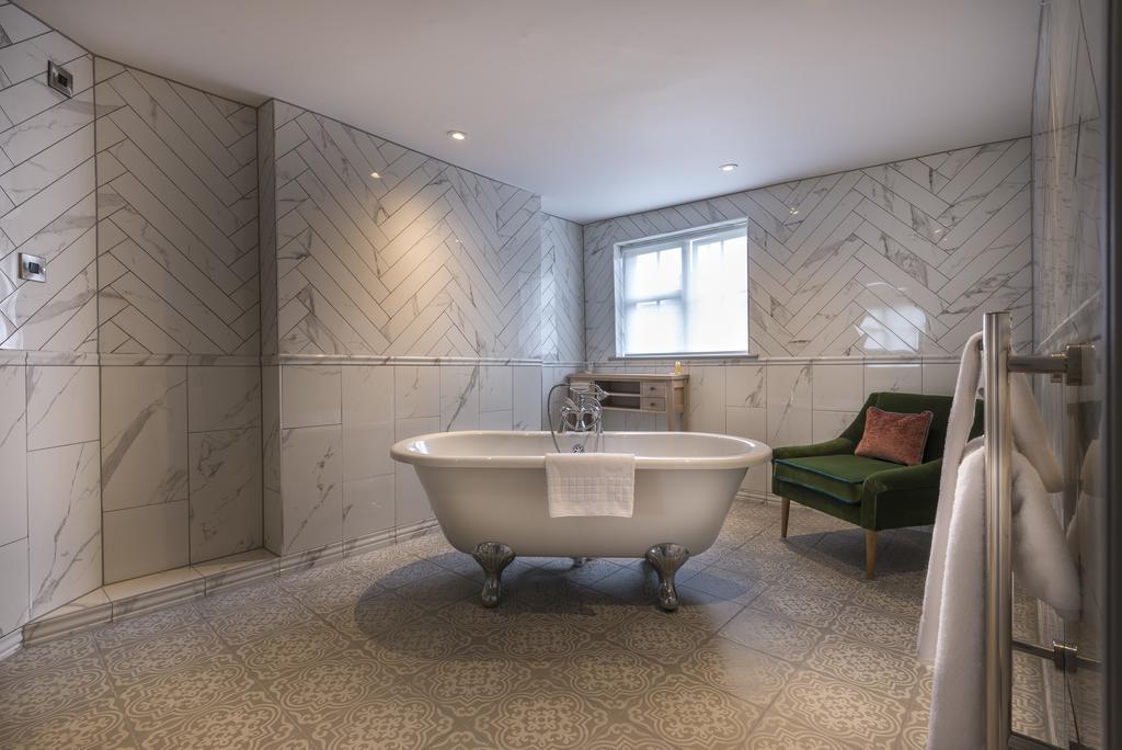 The Three Swans Hotel, Hungerford, Berkshire 외부 사진