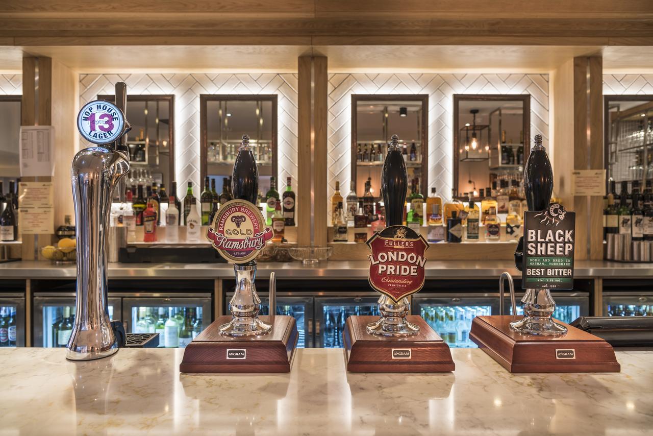 The Three Swans Hotel, Hungerford, Berkshire 외부 사진